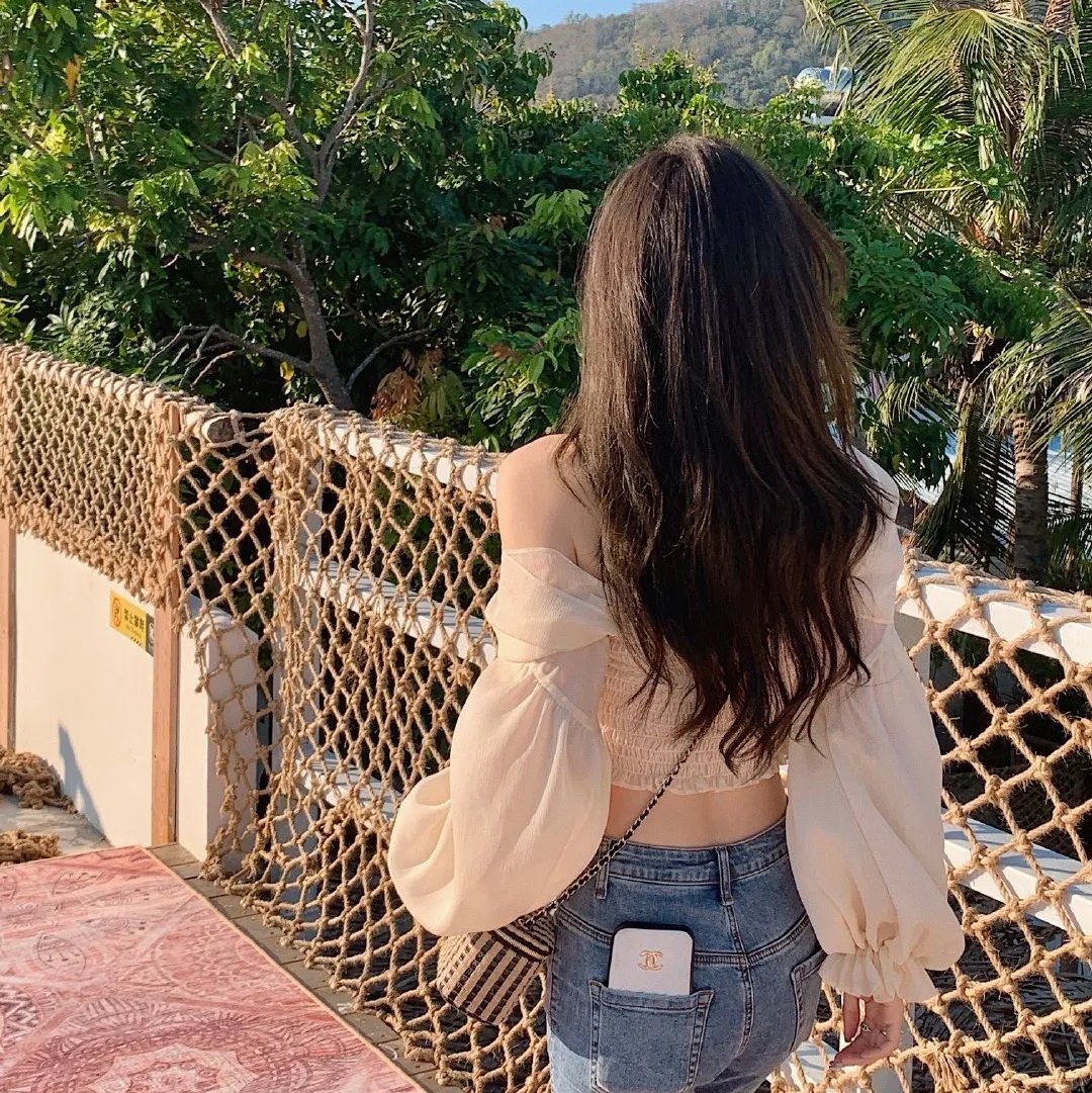 灵泉空间,我救美女就变强